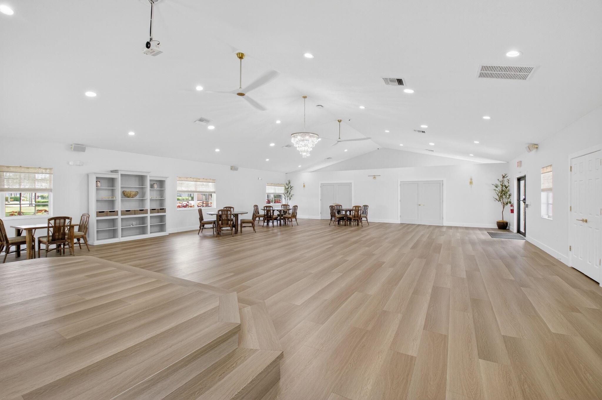 Newport Cove - Residential