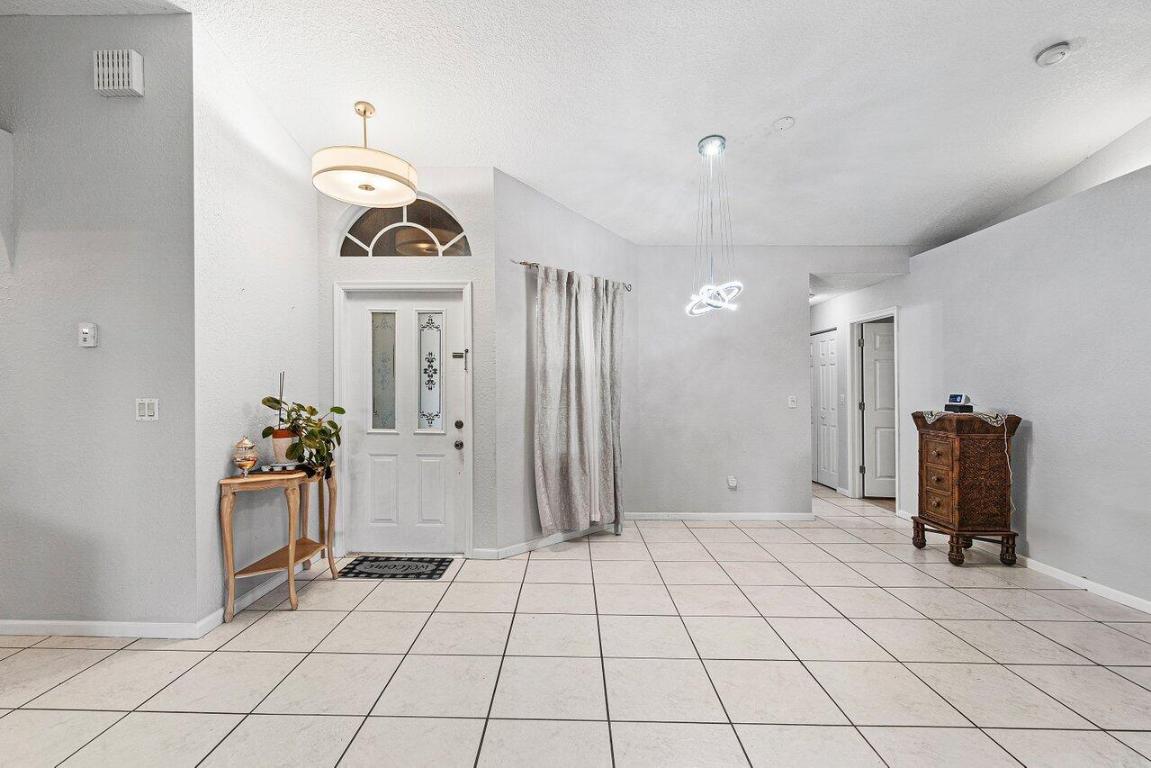 PALM BEACH FARMS CO 3 - Residential