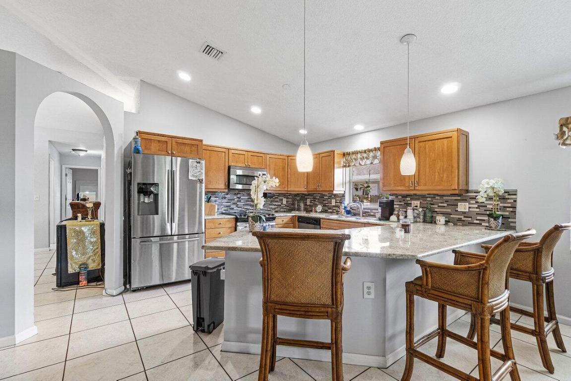 PALM BEACH FARMS CO 3 - Residential