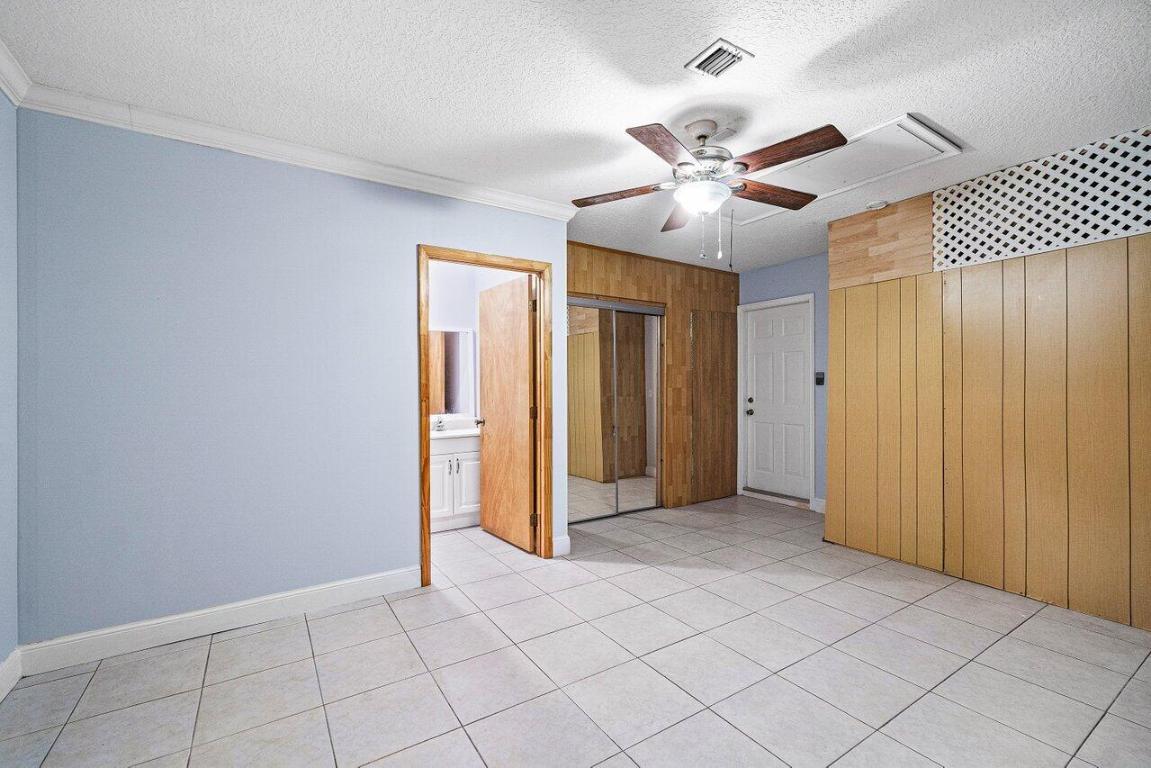 PALM BEACH FARMS CO 3 - Residential