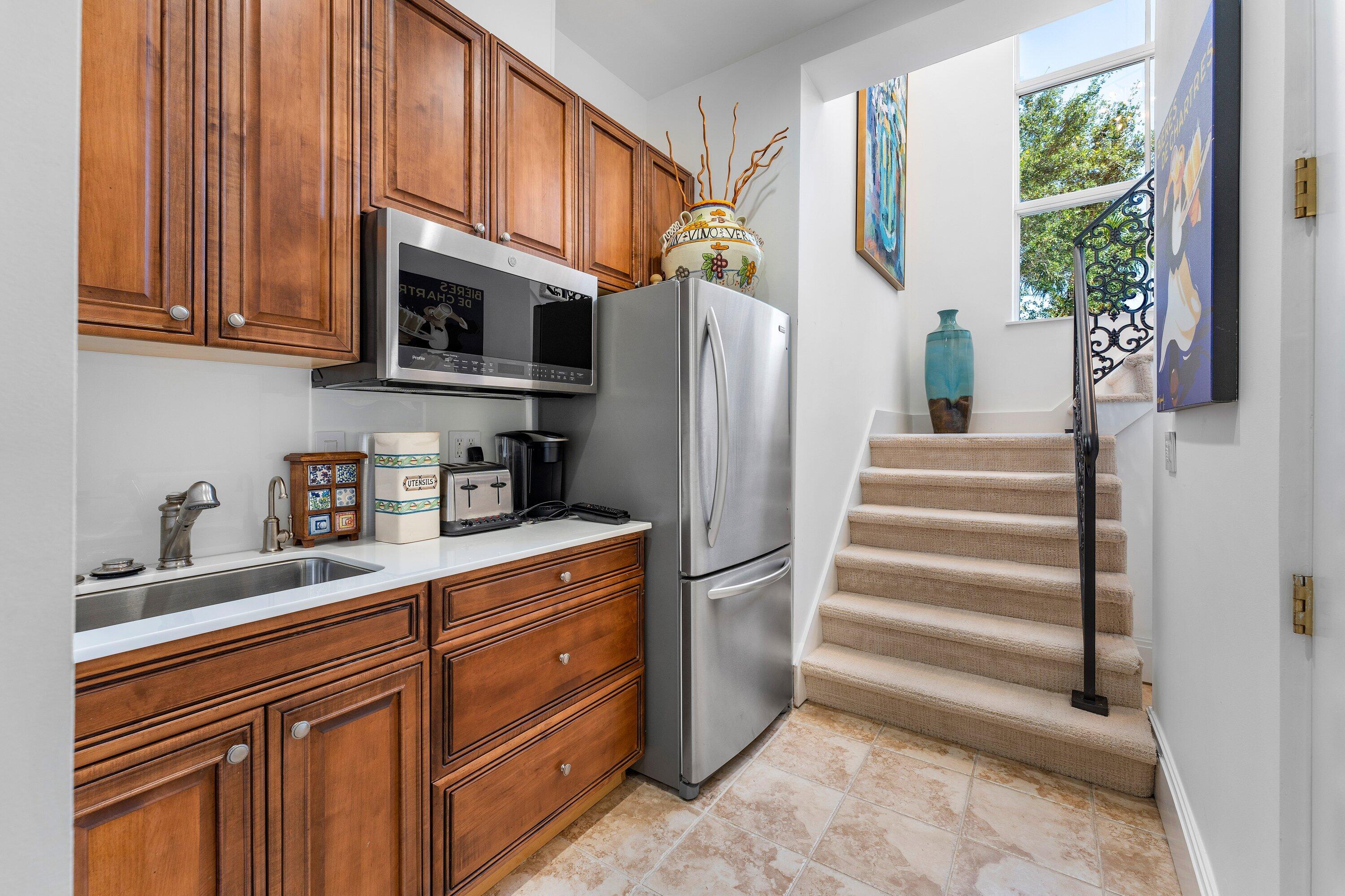 FRENCHMANS CREEK - Residential