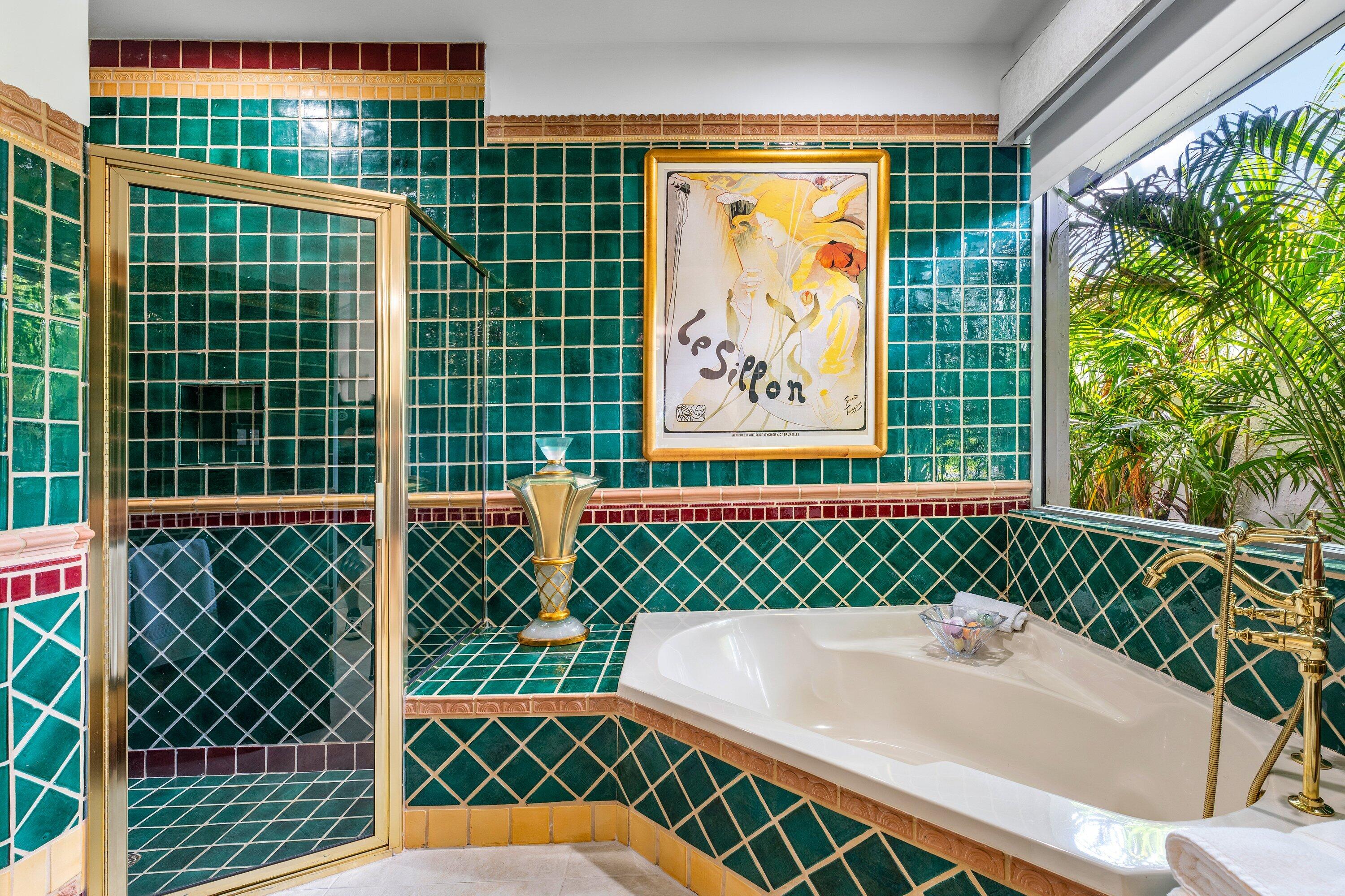 FRENCHMANS CREEK - Residential