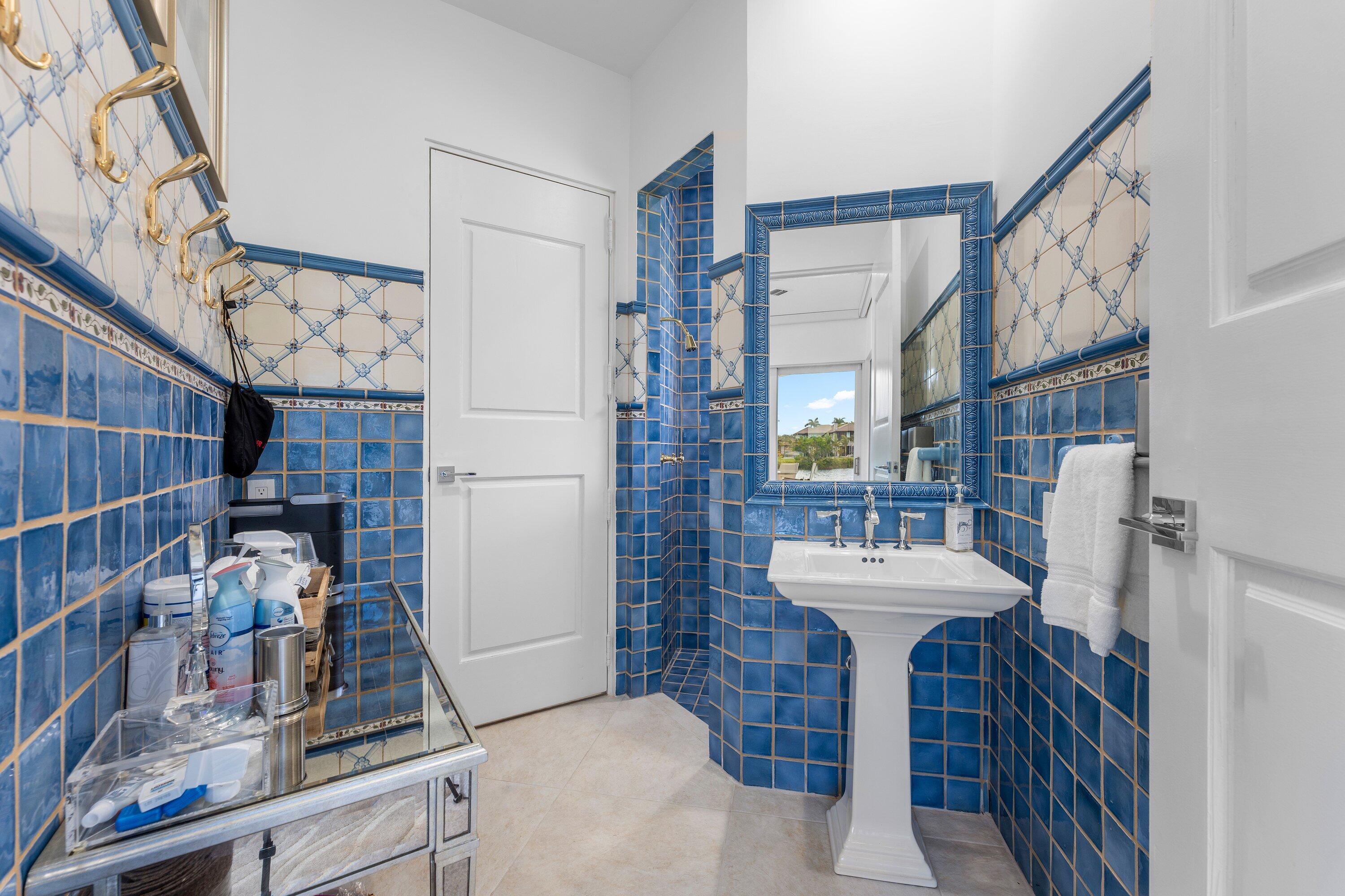 FRENCHMANS CREEK - Residential