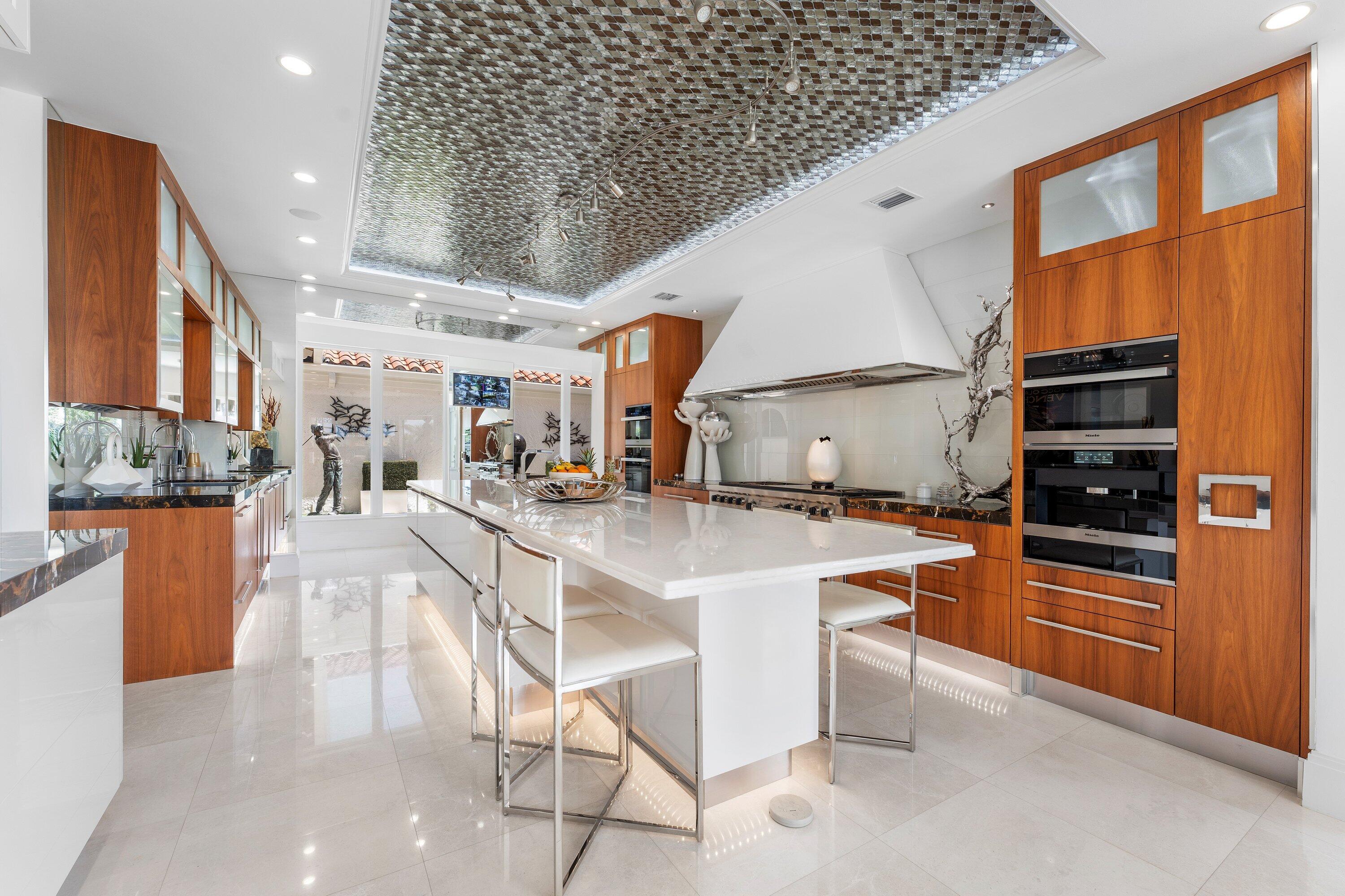 FRENCHMANS CREEK - Residential