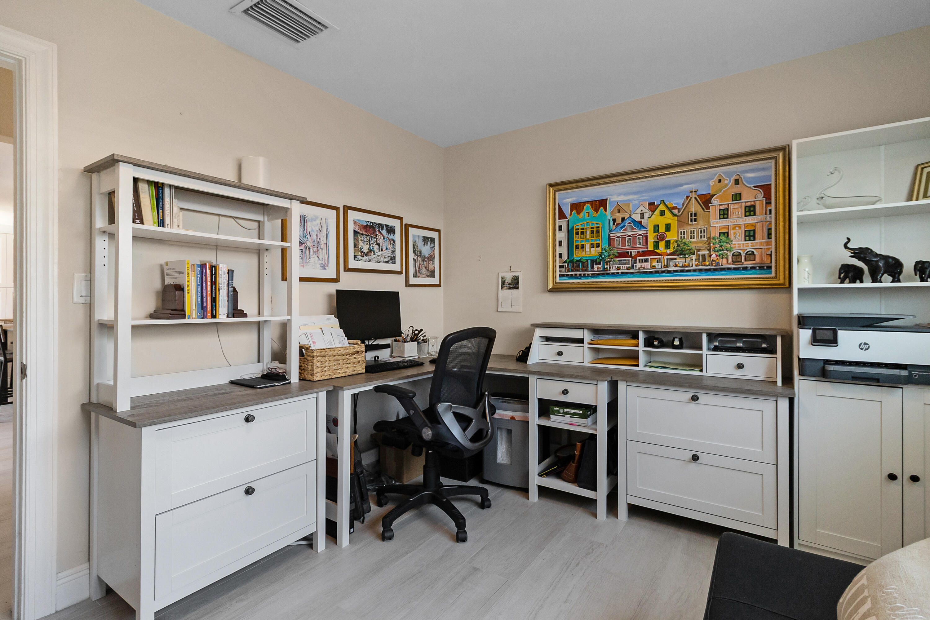 IMPERIAL POINT 4TH SEC - Residential