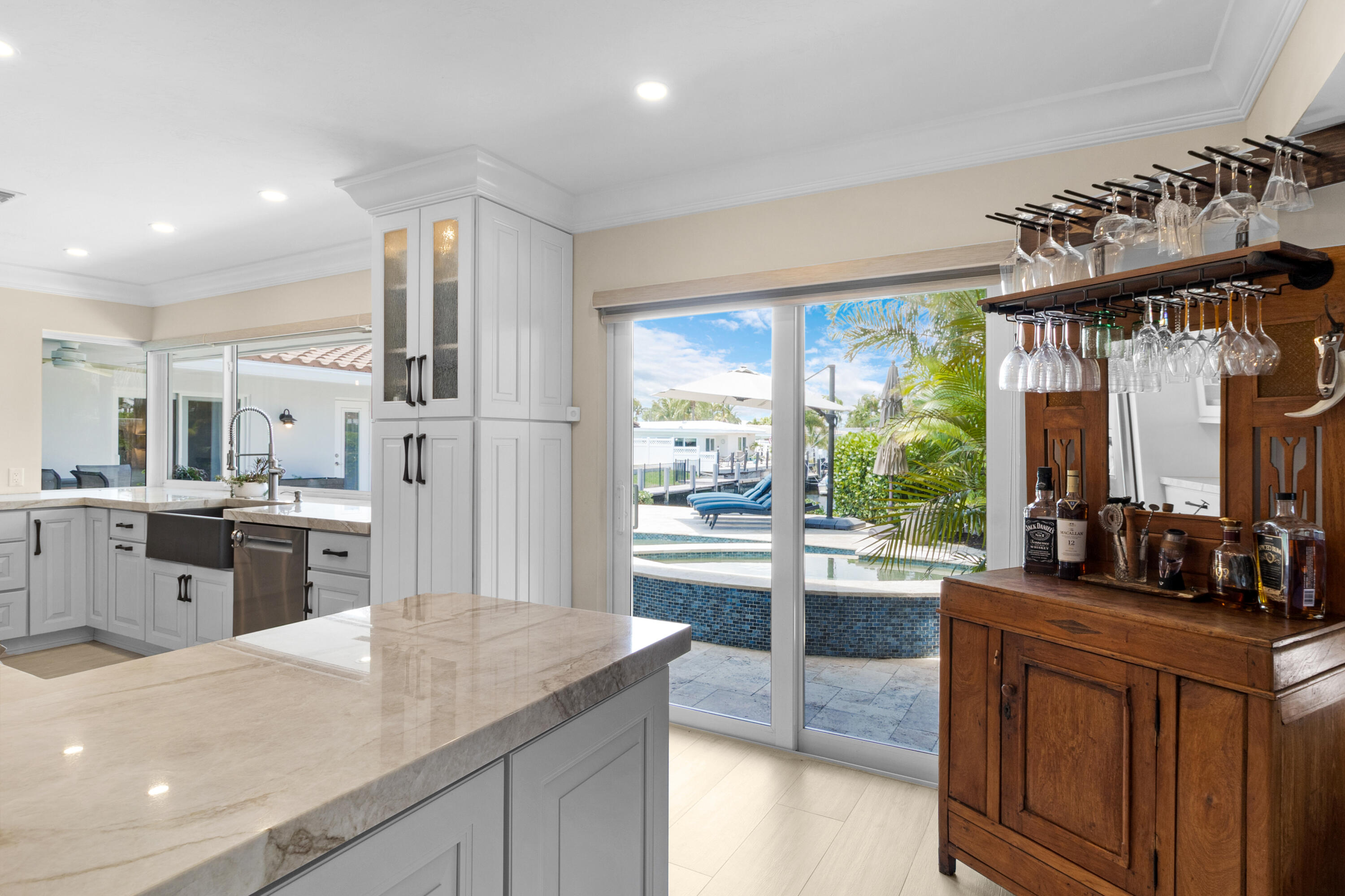 IMPERIAL POINT 4TH SEC - Residential