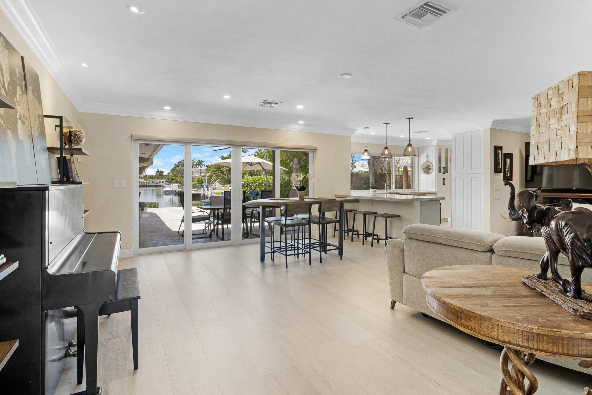 IMPERIAL POINT 4TH SEC - Residential
