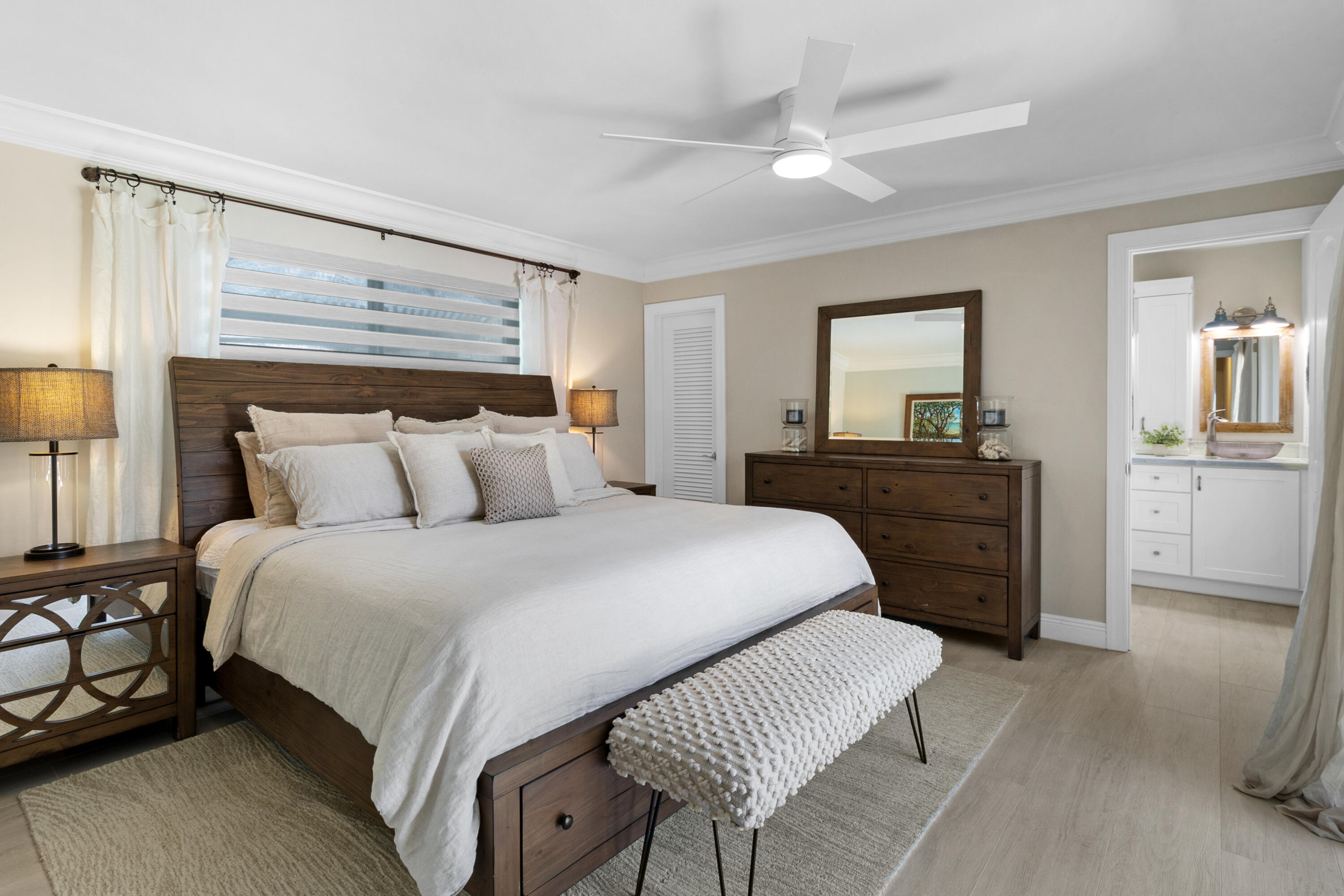 IMPERIAL POINT 4TH SEC - Residential