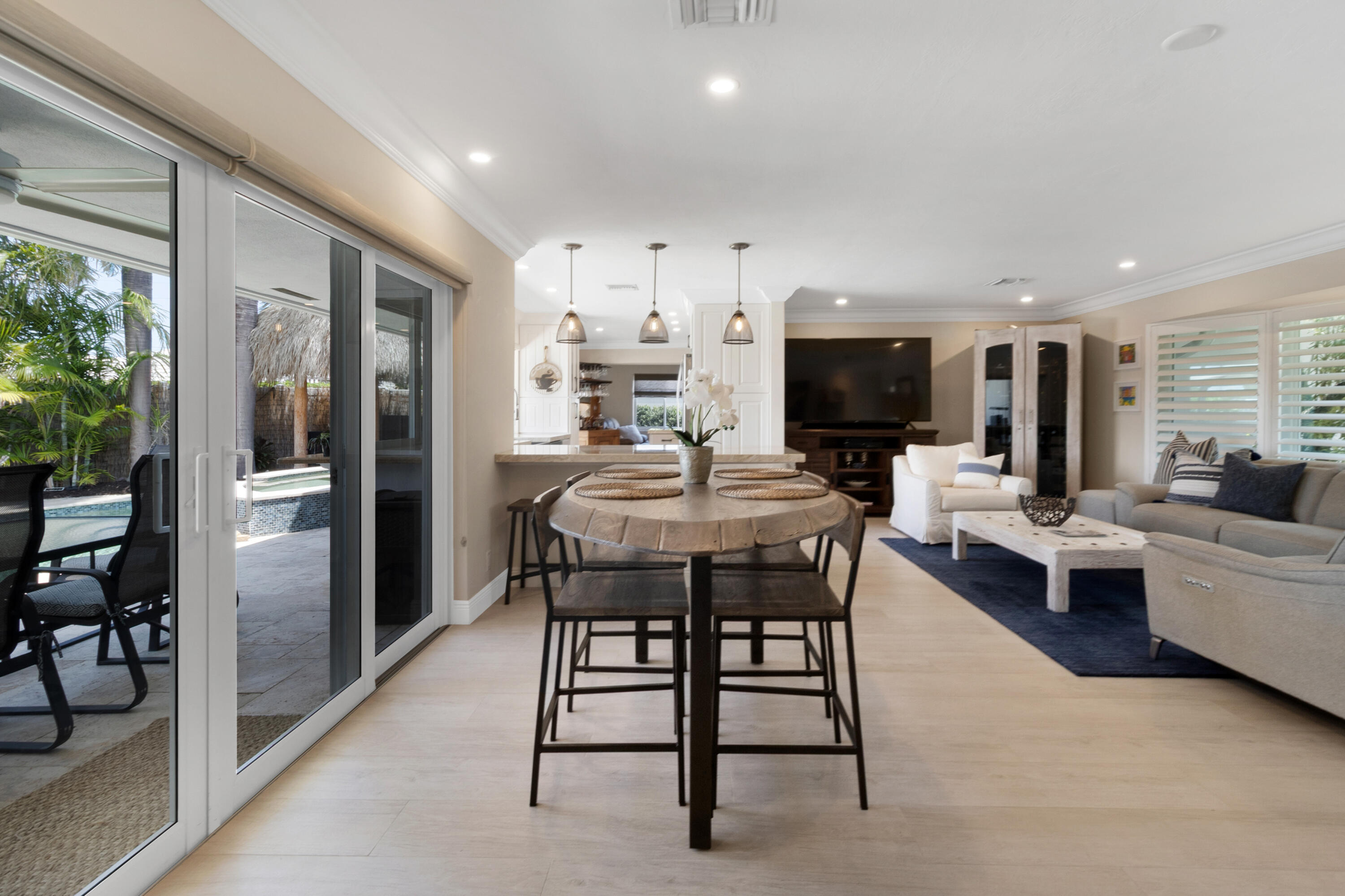 IMPERIAL POINT 4TH SEC - Residential