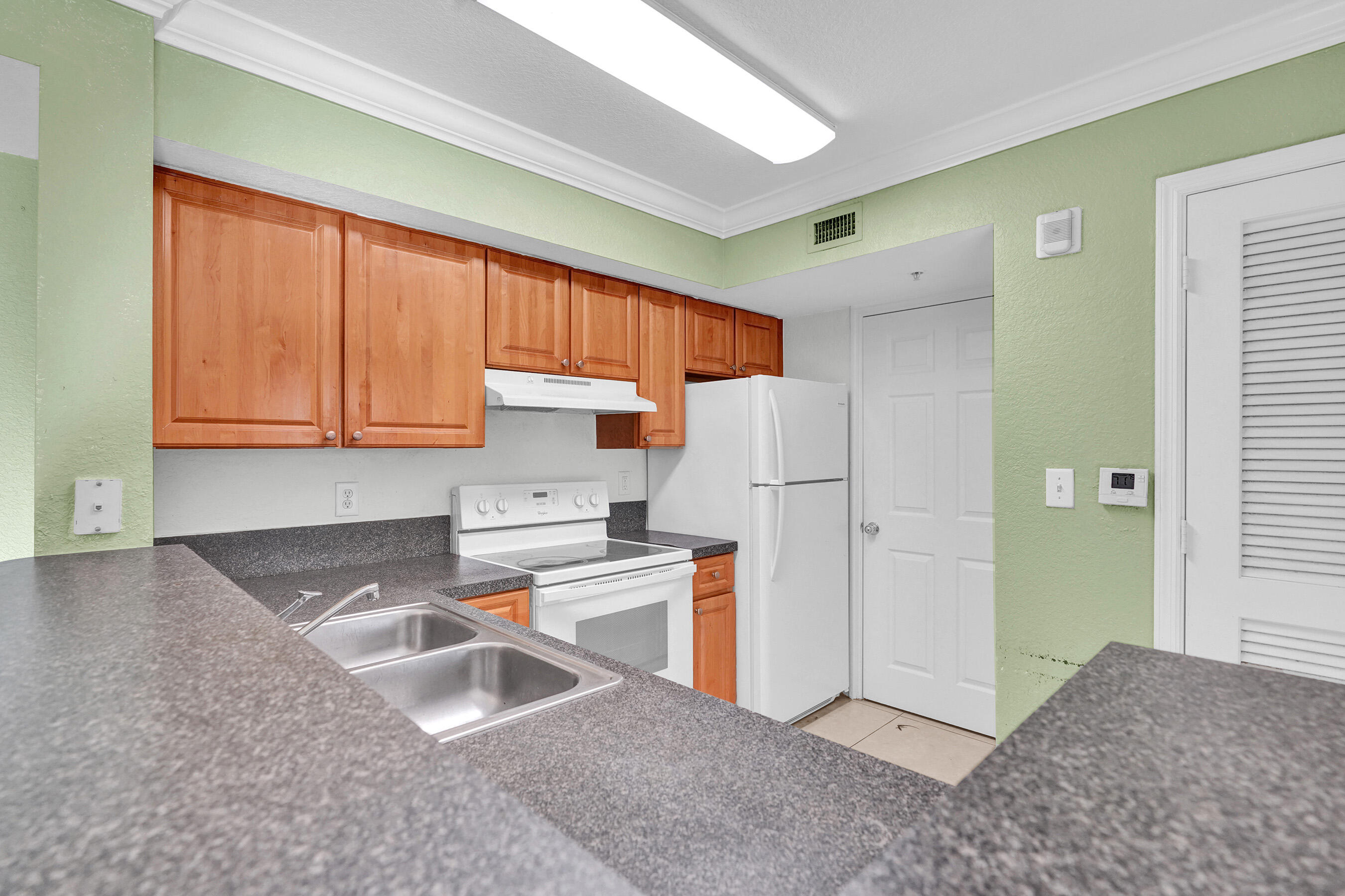 15075 Michelangelo Boulevard 103
