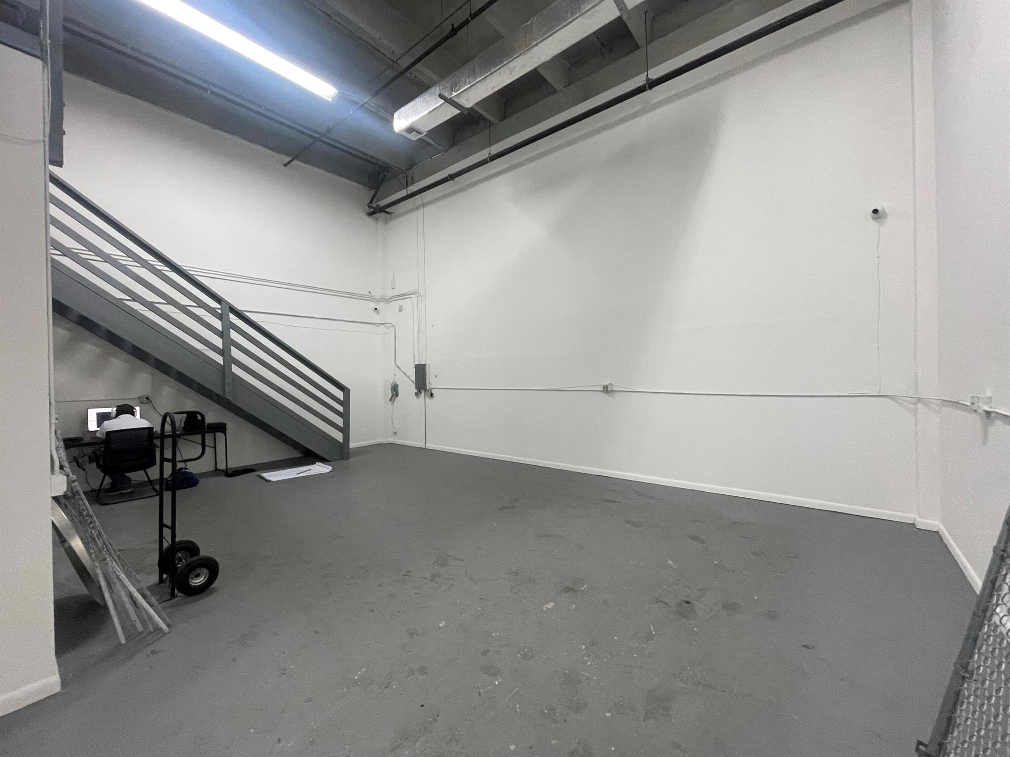 SOUTH CONGRESS INDUS CENT - Commercial Lease