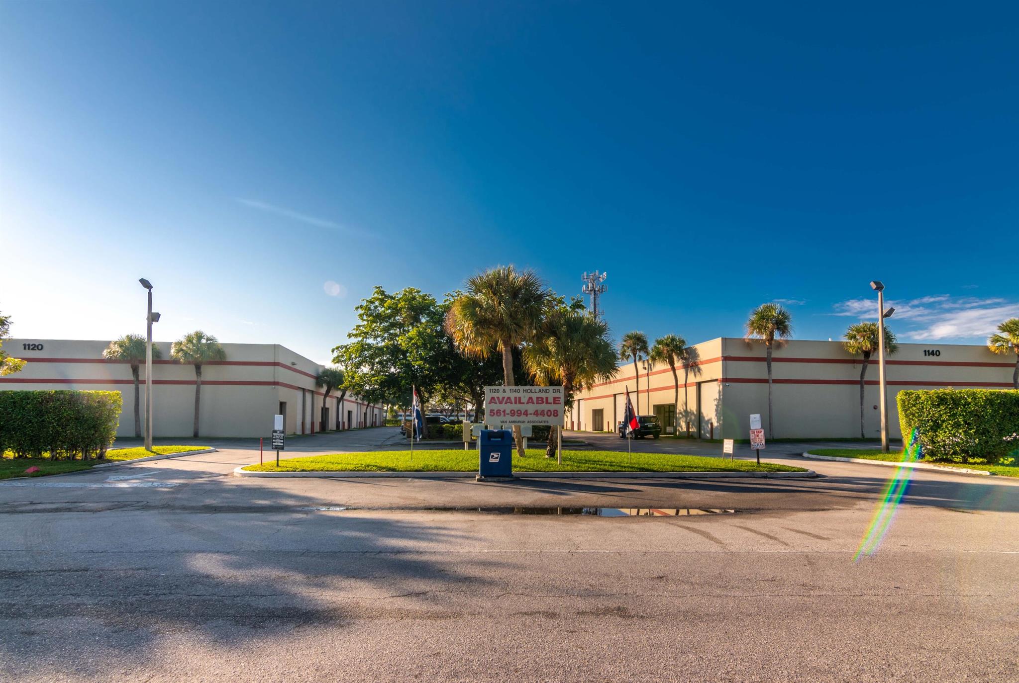 SOUTH CONGRESS INDUS CENT - Commercial Lease