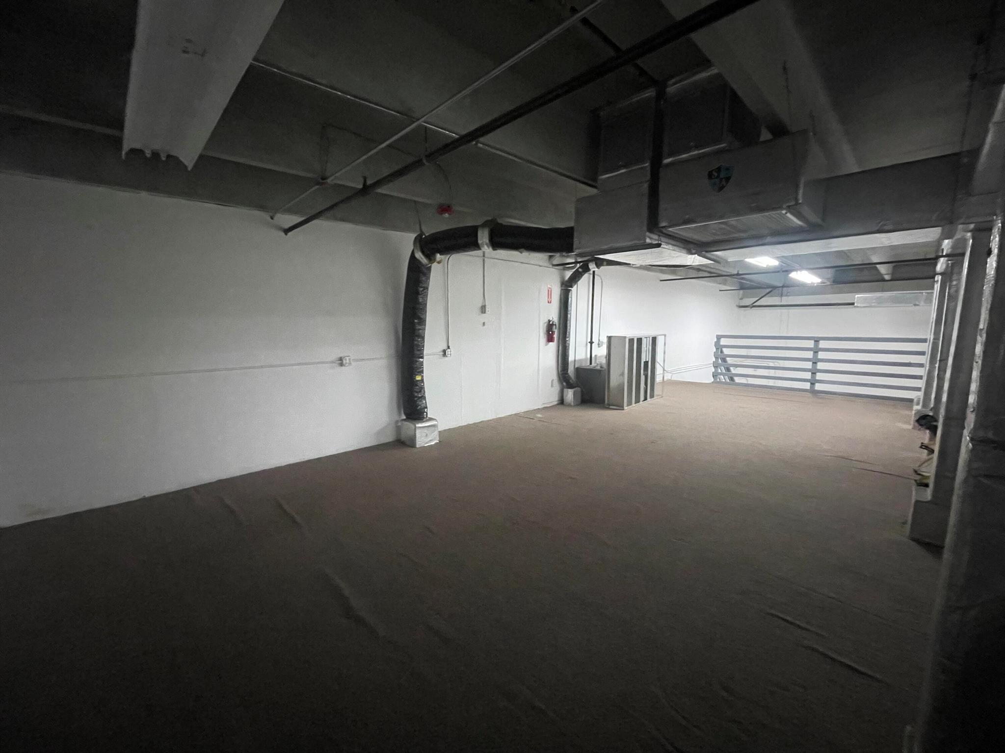 SOUTH CONGRESS INDUS CENT - Commercial Lease