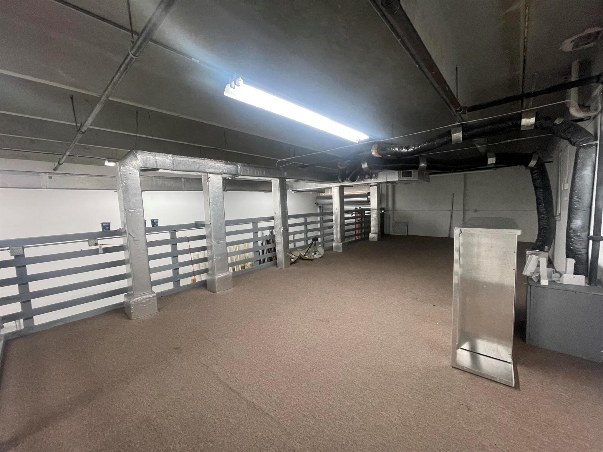 SOUTH CONGRESS INDUS CENT - Commercial Lease