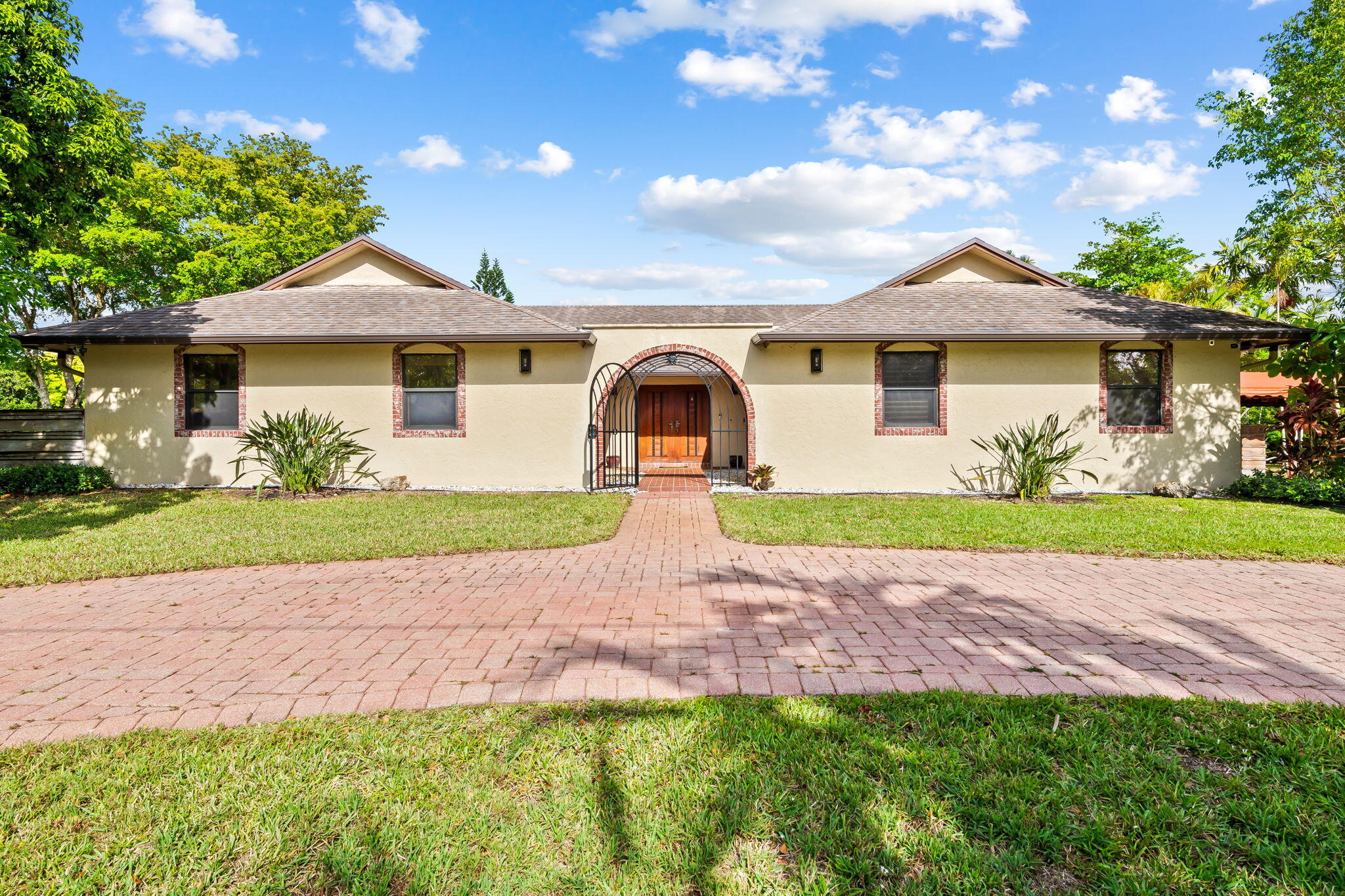 FLA FRUIT LANDS CO SUB NO 1 - Residential