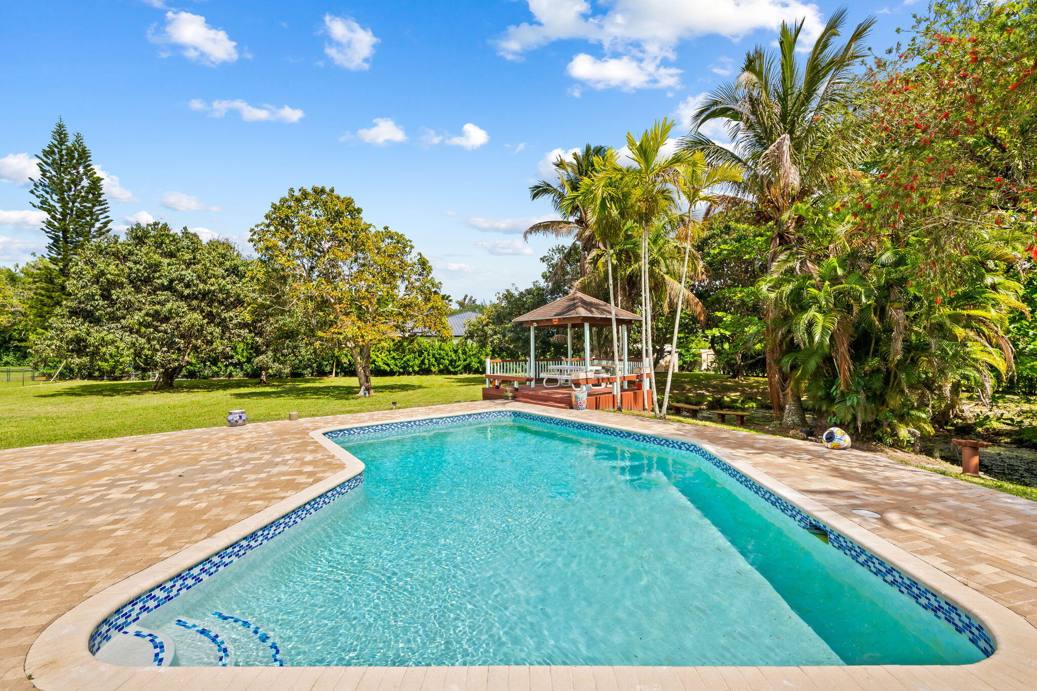 FLA FRUIT LANDS CO SUB NO 1 - Residential