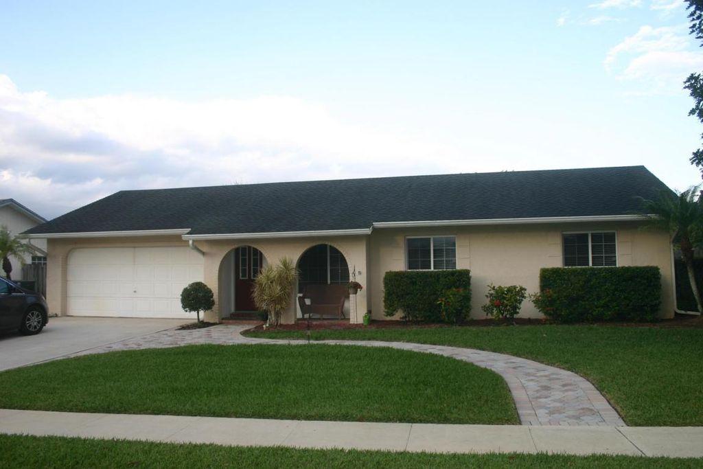 SOUTH SHORE 1 OF WELLINGTON - Residential