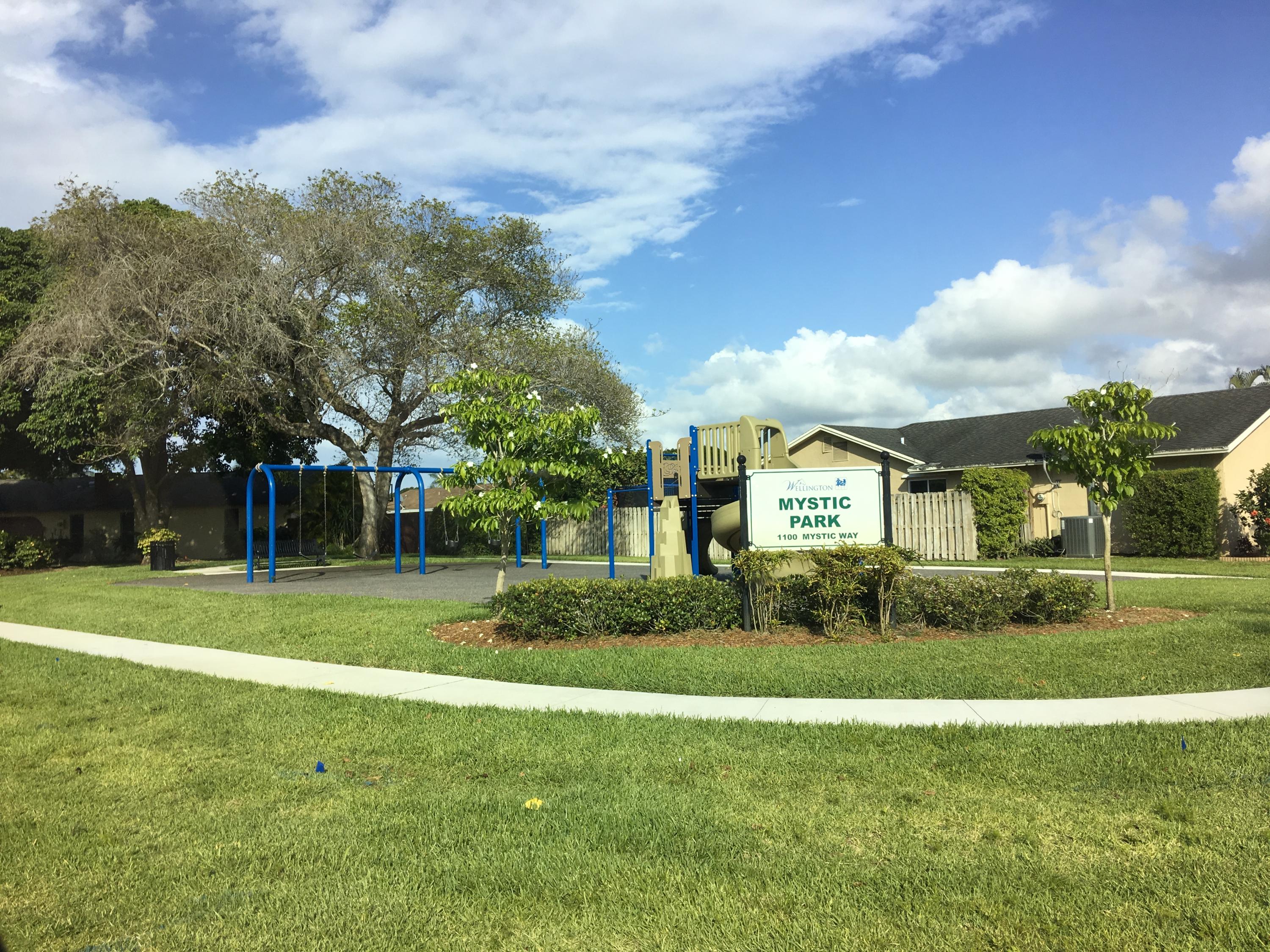 SOUTH SHORE 1 OF WELLINGTON - Residential