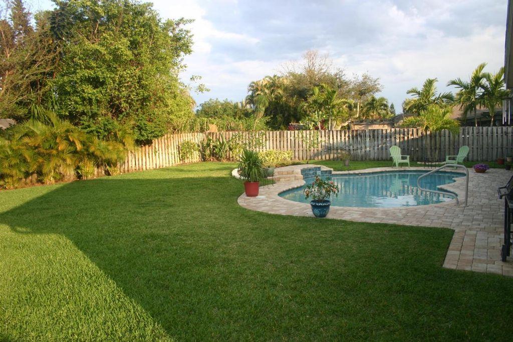 SOUTH SHORE 1 OF WELLINGTON - Residential