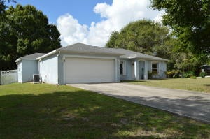 Photo of 7605 Penny Lane, Fort Pierce, FL 34951 (MLS # R11024887)