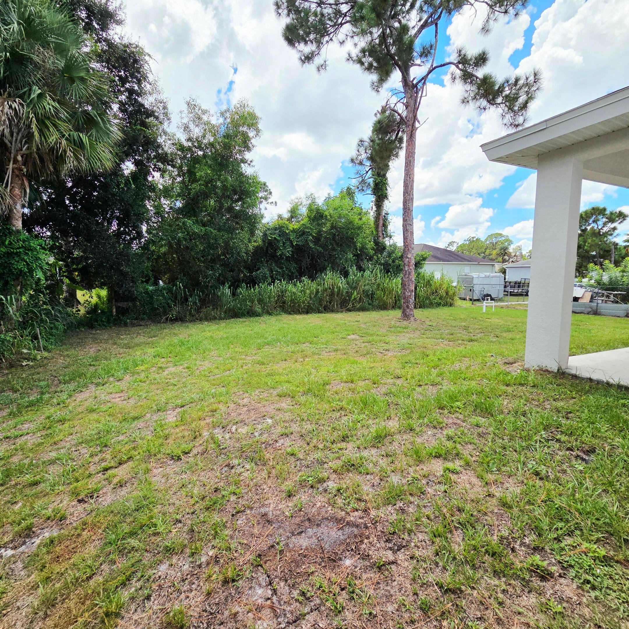 2617 10TH Street W