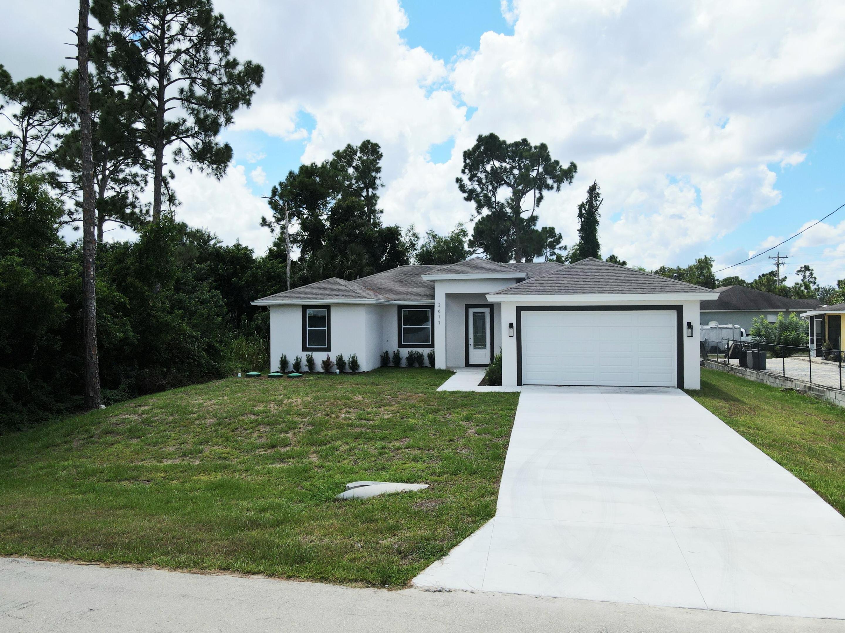 2617 10TH Street W