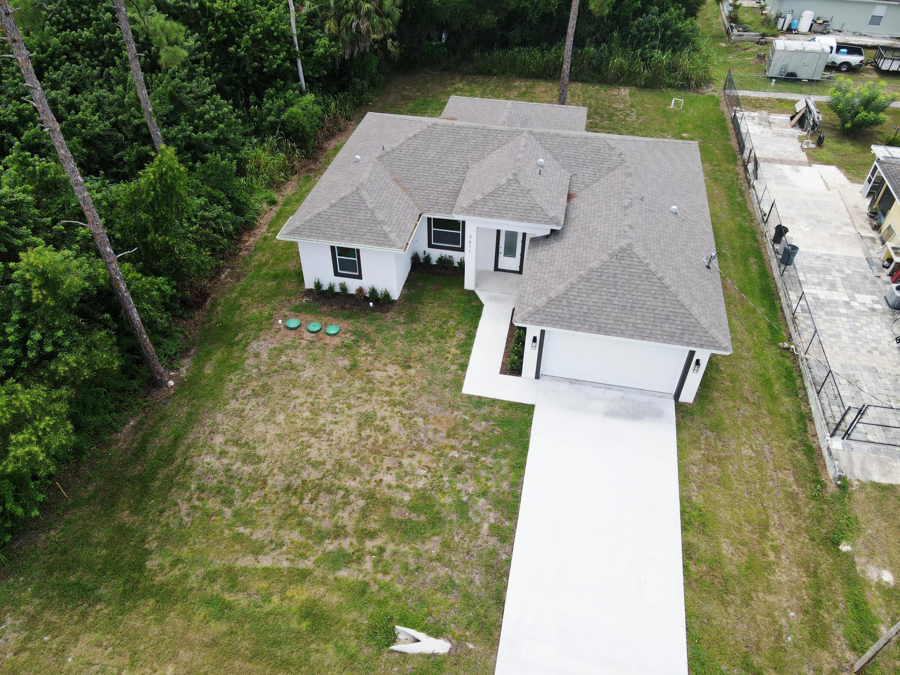2617 10TH Street W