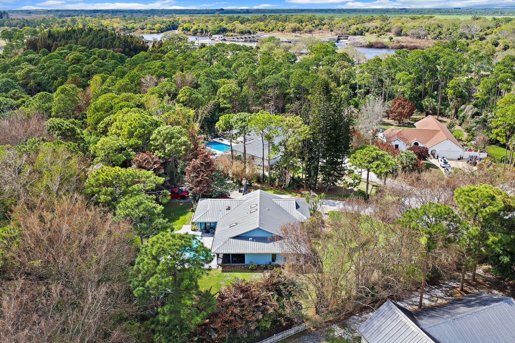 GREGOR WOODS - Residential