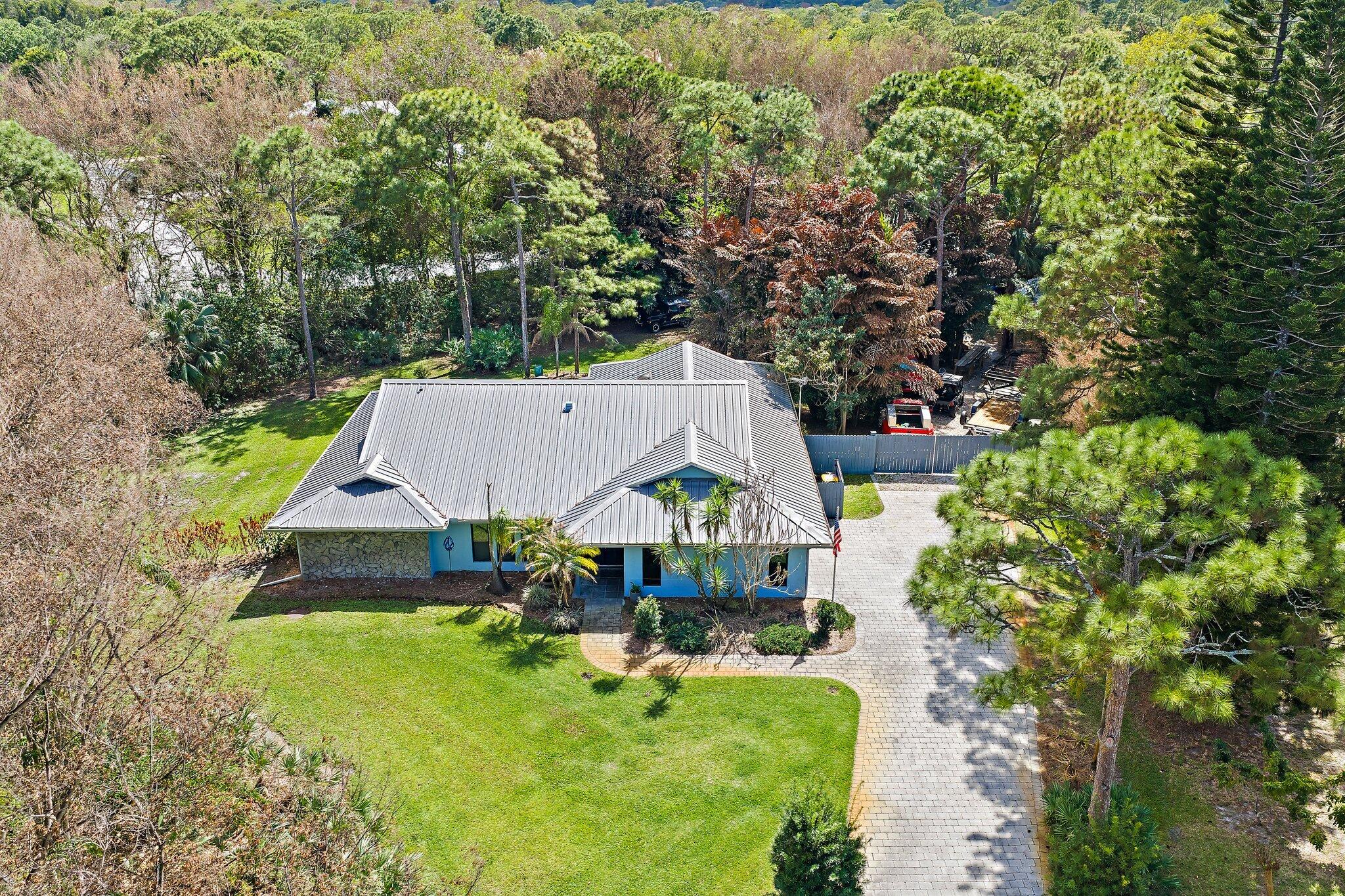 GREGOR WOODS - Residential