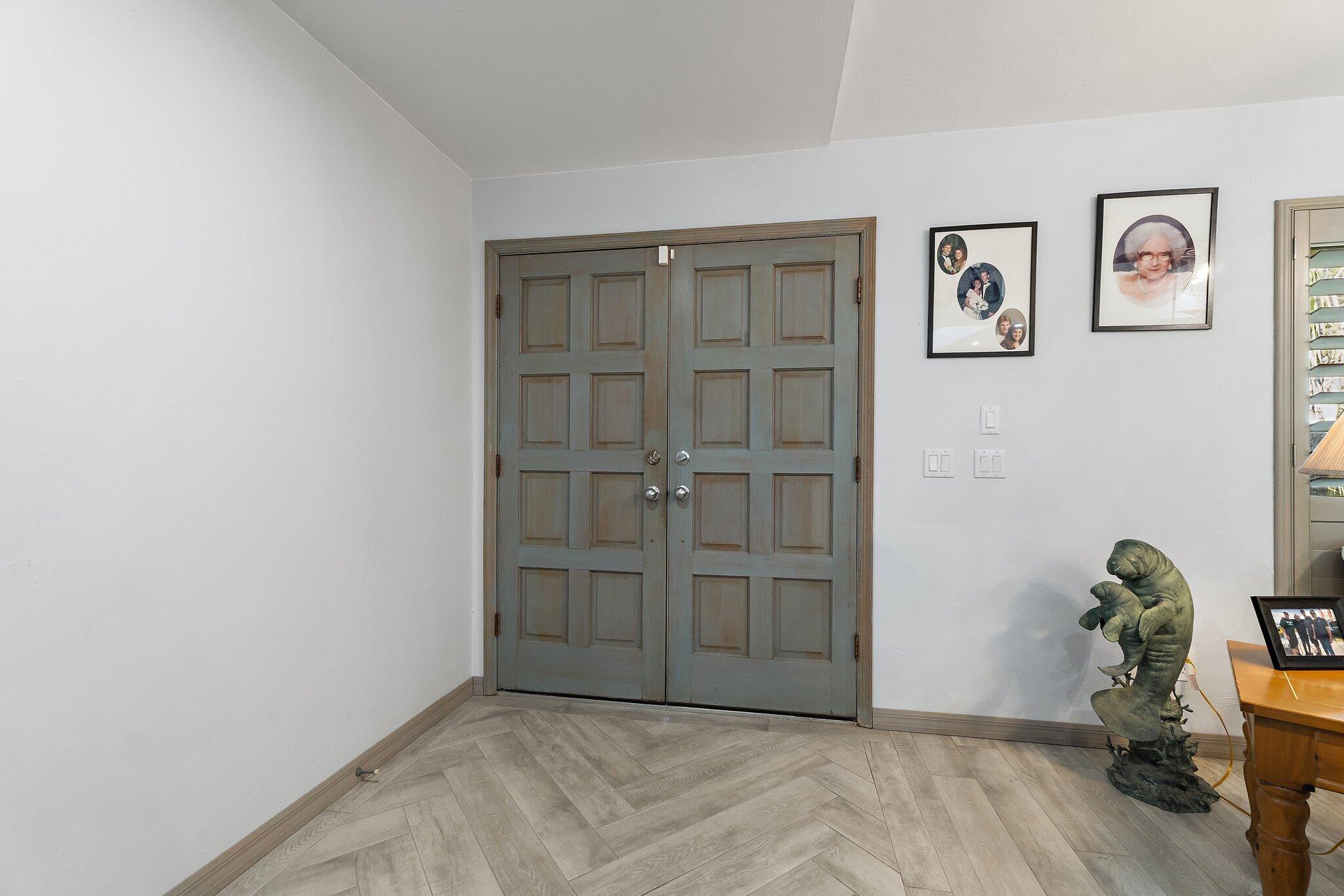 GREGOR WOODS - Residential