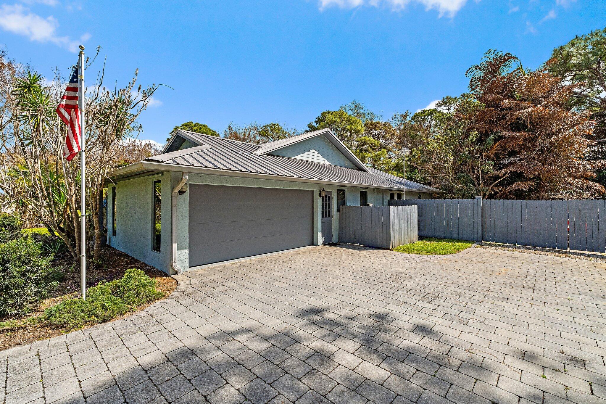 1880 SW Belgrave Terrace