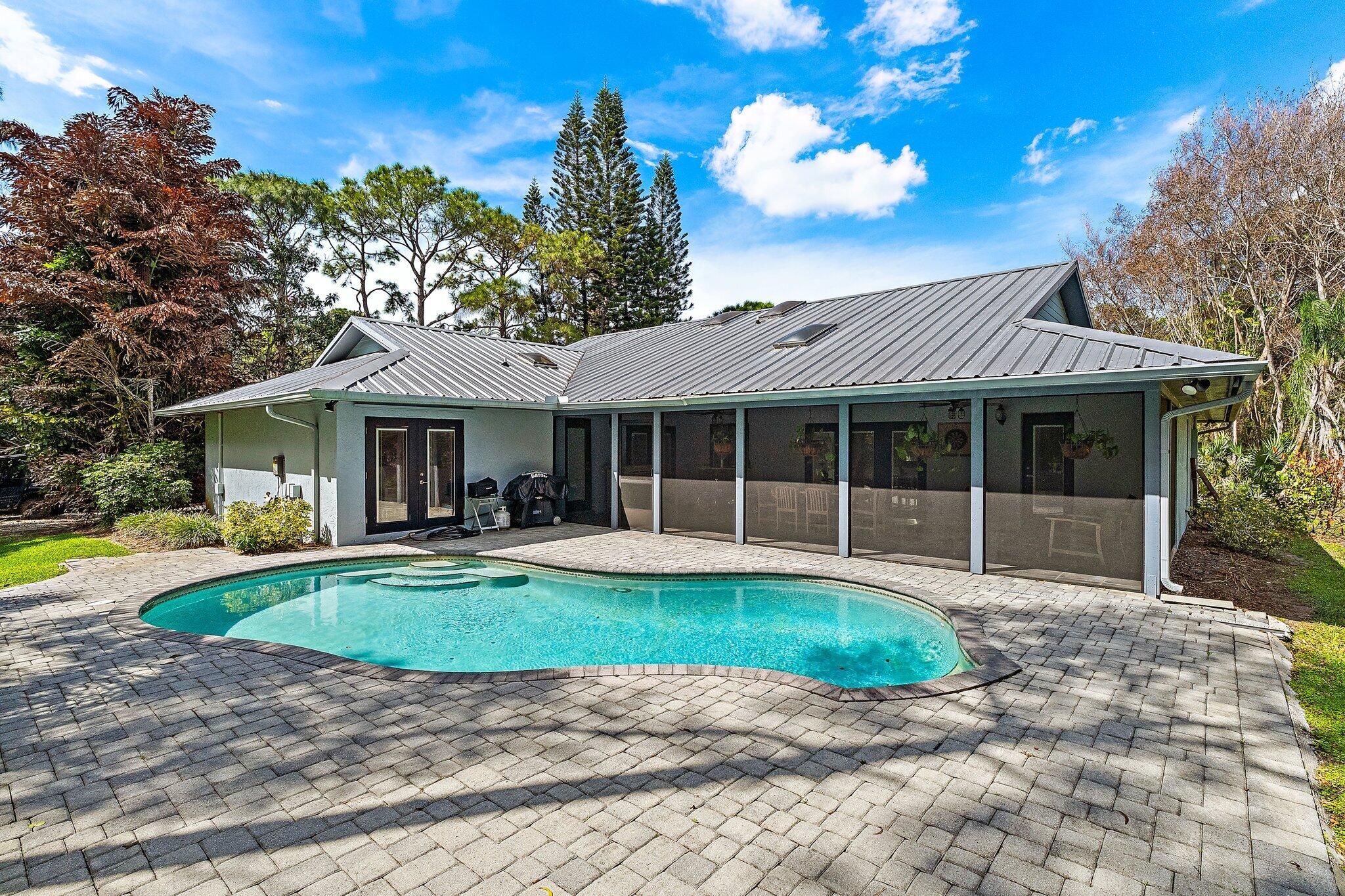 GREGOR WOODS - Residential