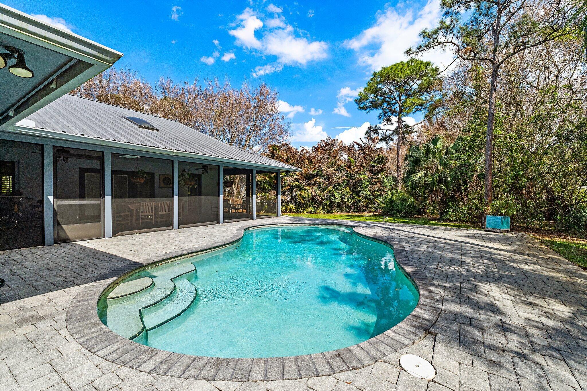 GREGOR WOODS - Residential