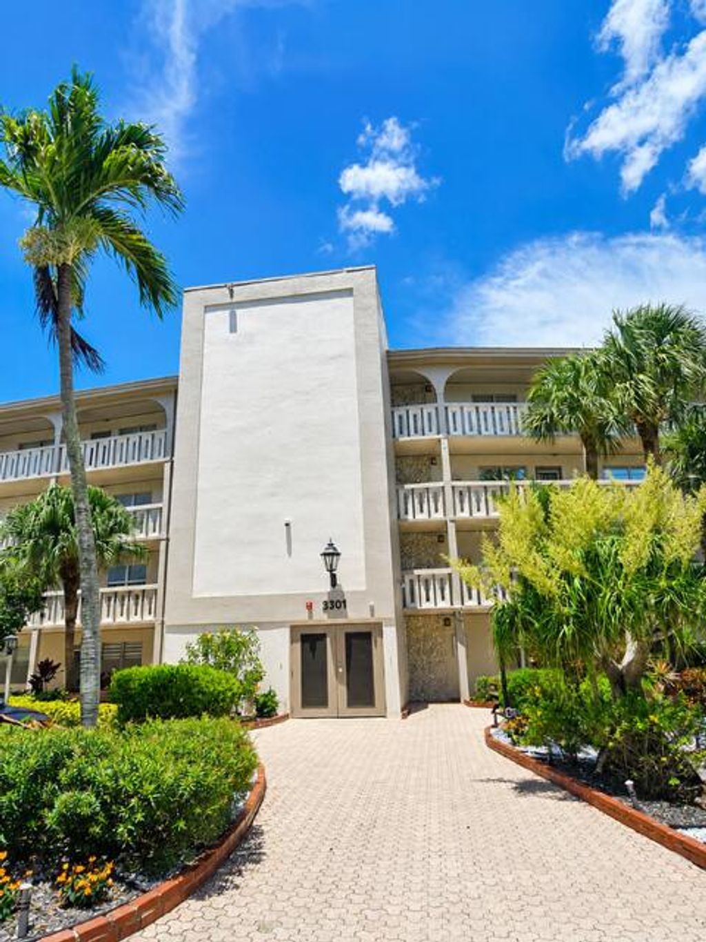 Photo of 3301 Aruba Way #K2, Coconut Creek, FL 33066 (MLS # B26045172)