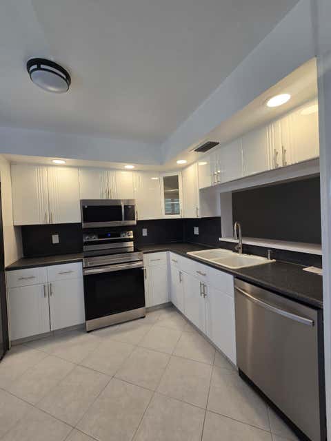 Tiny photo for 3301 Aruba Way #K2, Coconut Creek, FL 33066 (MLS # B26045172)