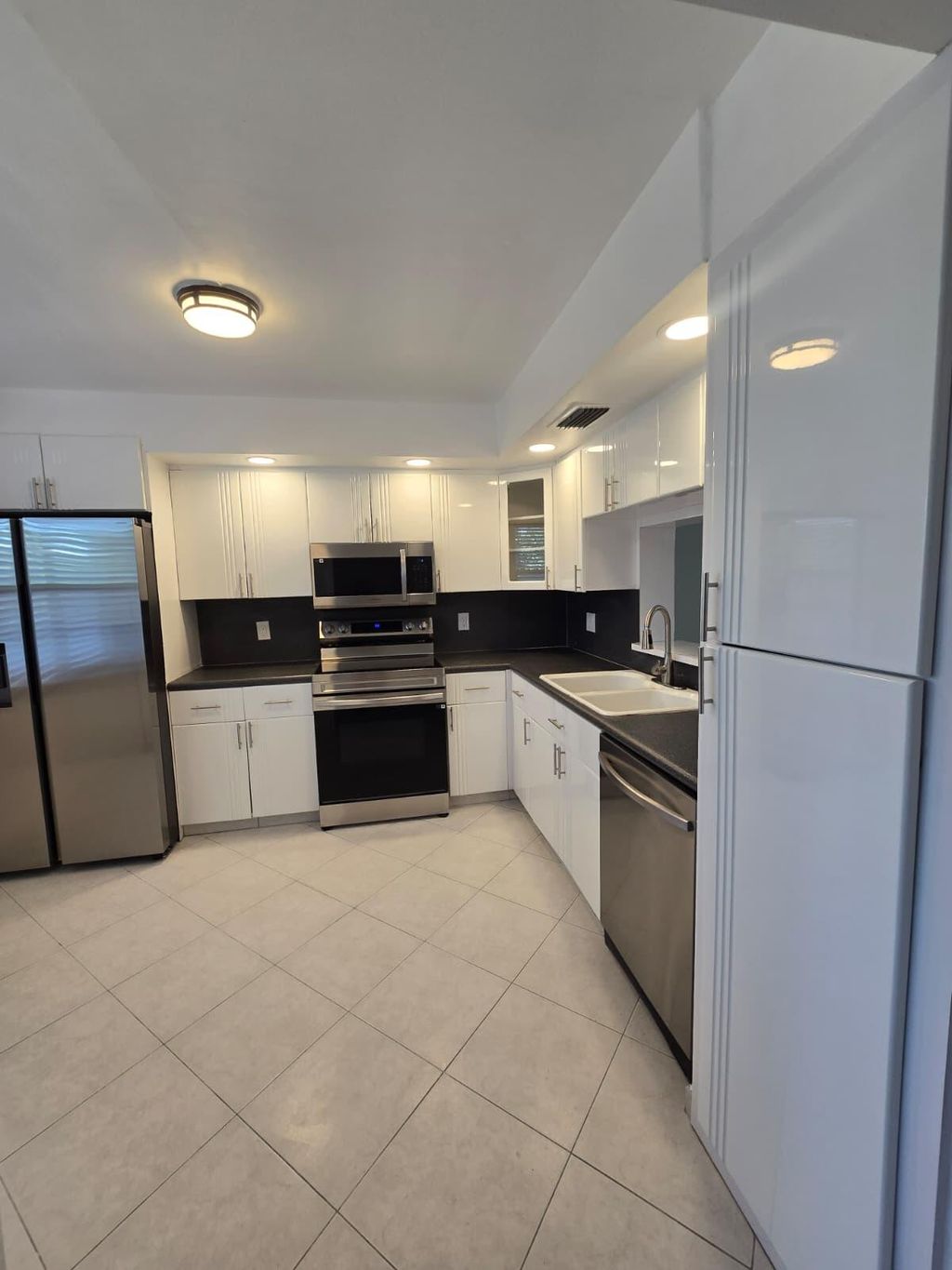 Photo of 3301 Aruba Way #K2, Coconut Creek, FL 33066 (MLS # B26045172)