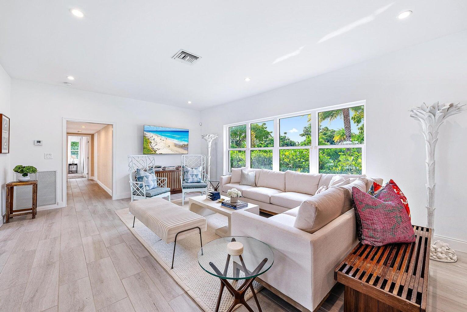 215 Cortez Road