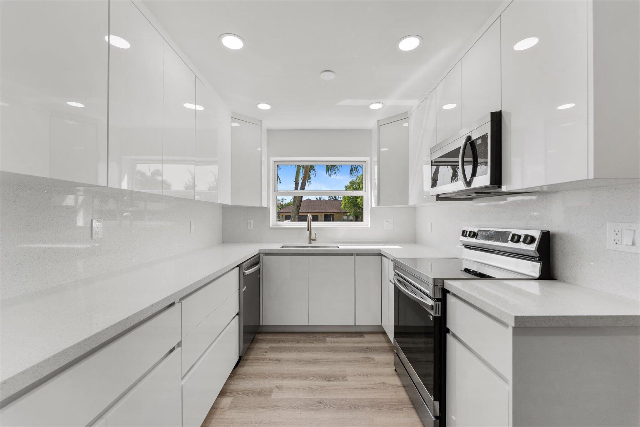 SOUTH SHORE NO 2A OF WELLINGTON - Residential
