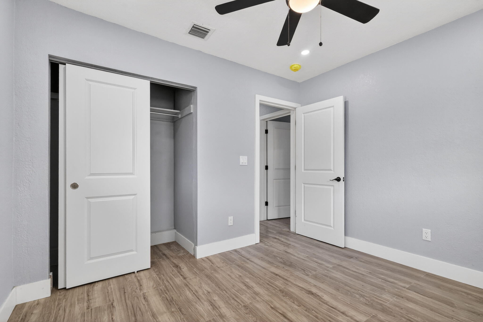 LAKE FOREST SEC 4 - Residential