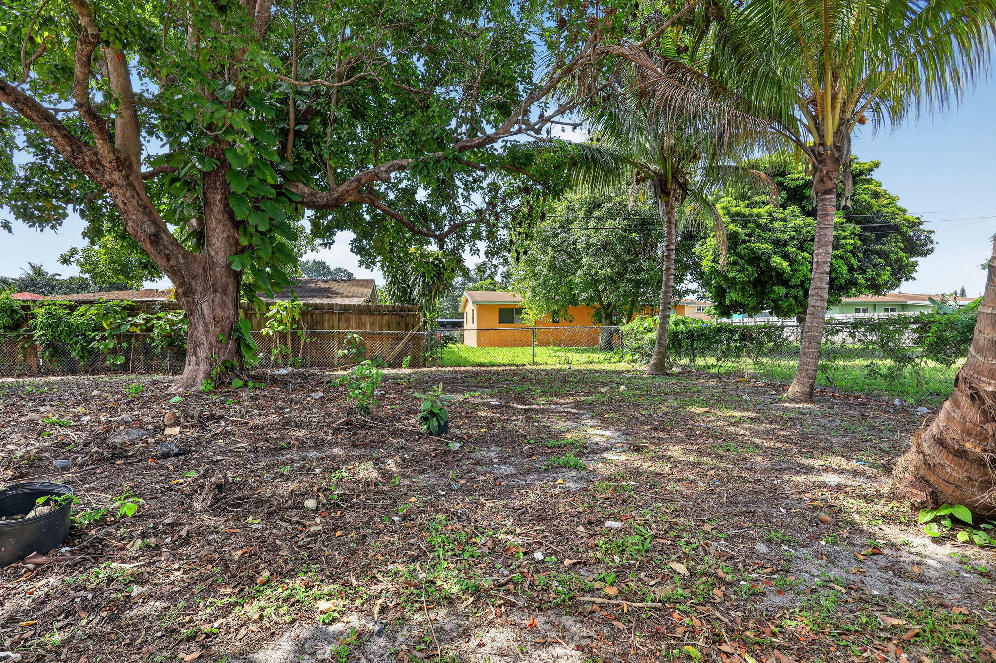 LAKE FOREST SEC 4 - Residential