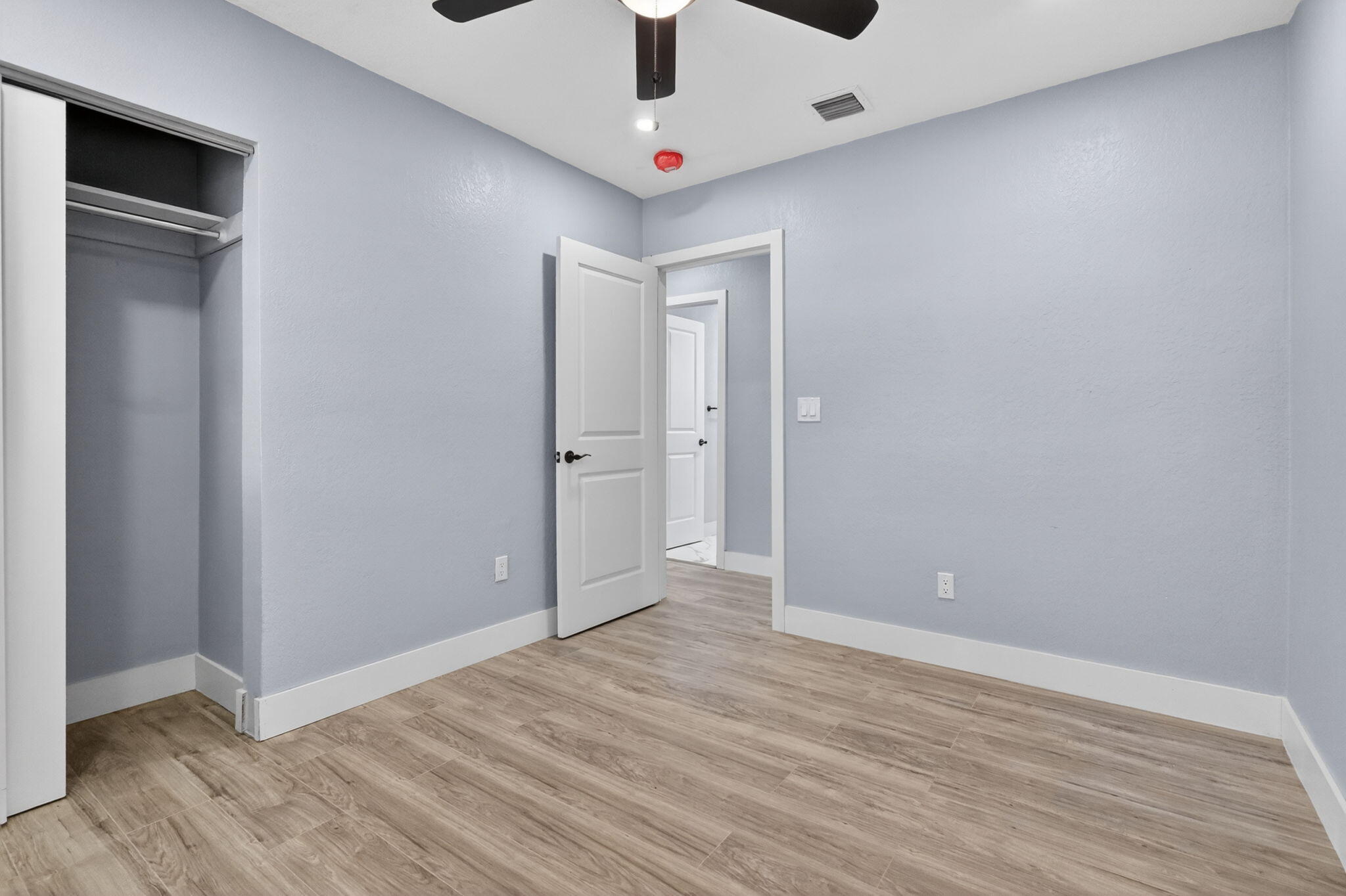 LAKE FOREST SEC 4 - Residential