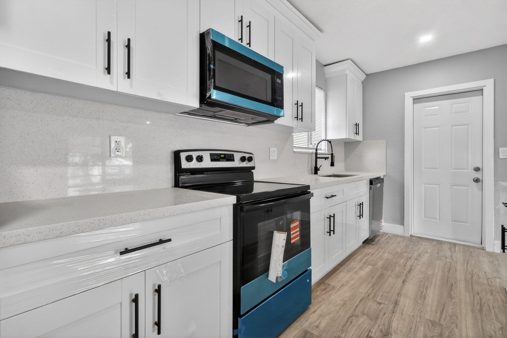 LAKE FOREST SEC 4 - Residential