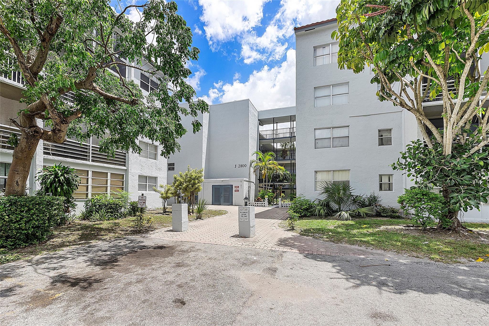 Home sweet home!! Welcome to your paradise. Spacious well kept 2 bedrooms and 2 bathrooms second floor condo in Somerset community on Lauderdale Lakes. Enjoy your peace of mind in this gated community with 24/7 private security. See yourself enjoying life here in this beautiful place with community pools,fitness center,clubhouse tennis courts, and other amenities. Close to major highways,mall,shopping centers, minutes away from the beach, airport and others. Assigned parking and guest parking for convenience. HOA cover regular cable tv, maintenance of elevator, parking, pest control interior, pool service, recreation facilities, security, trash removal and more. Seller is offering 3,000 toward buyer closing cost,besides other buyer closing cost offered. Don`t miss this great deal !!!