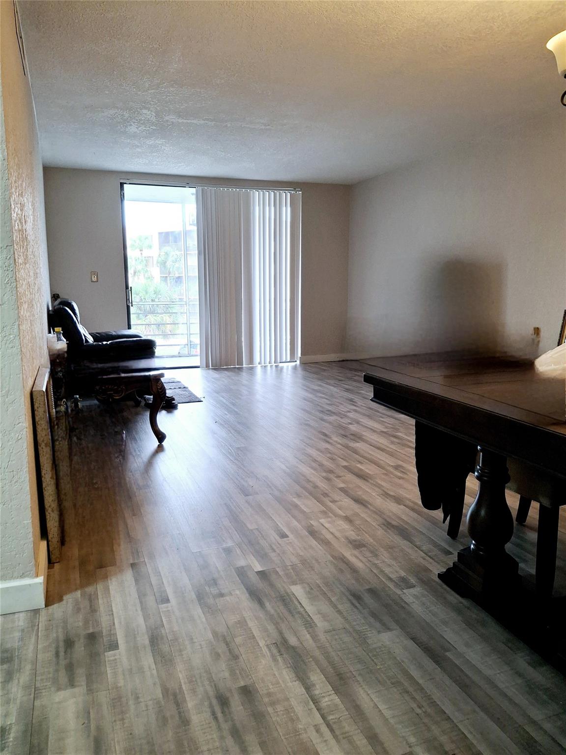 SOMERSET AT LAUDERDALE LA - Residential