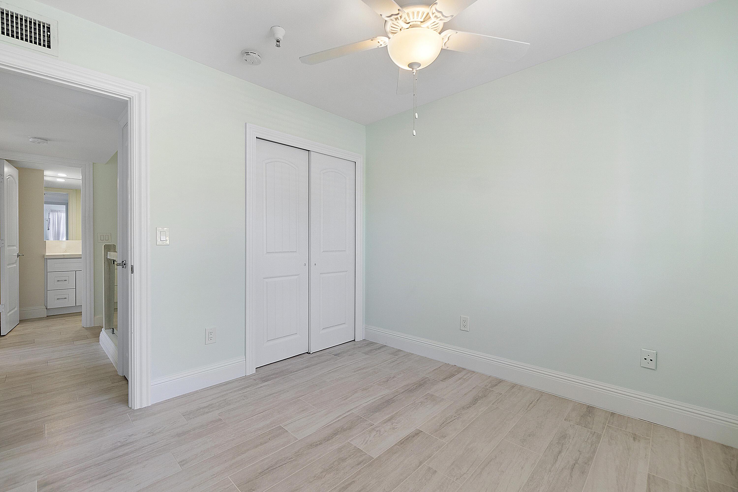 YACHT CLUB ON THE INTRACOASTAL CONDO - Residential Lease