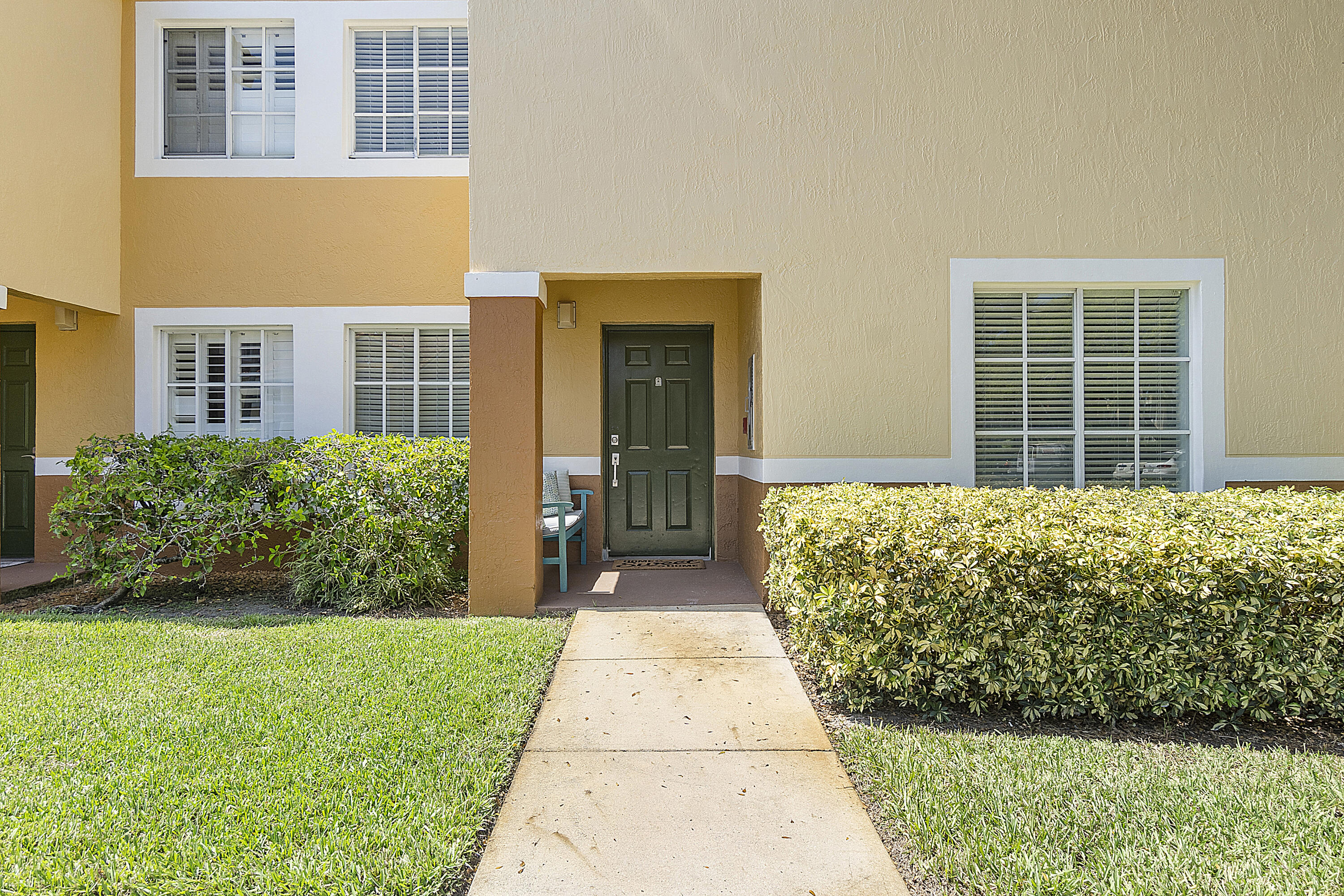 YACHT CLUB ON THE INTRACOASTAL CONDO - Residential Lease