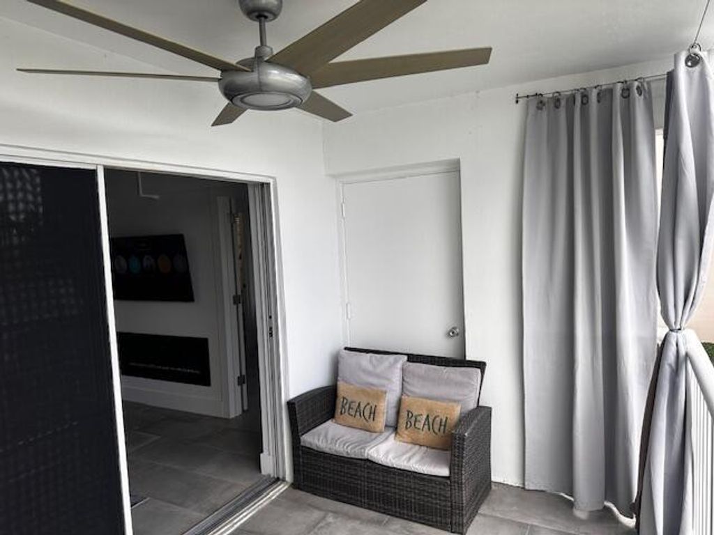 Photo of 629 SE 19th Avenue #201, Deerfield Beach, FL 33441 (MLS # R11036898)