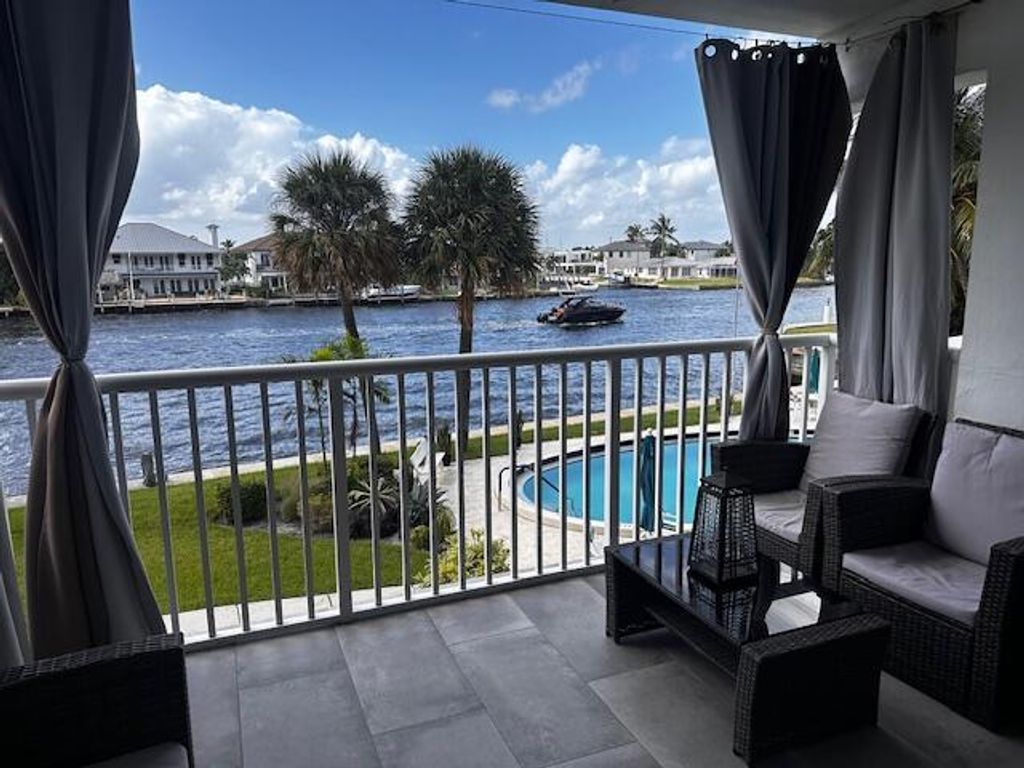 Photo of 629 SE 19th Avenue #201, Deerfield Beach, FL 33441 (MLS # R11036898)