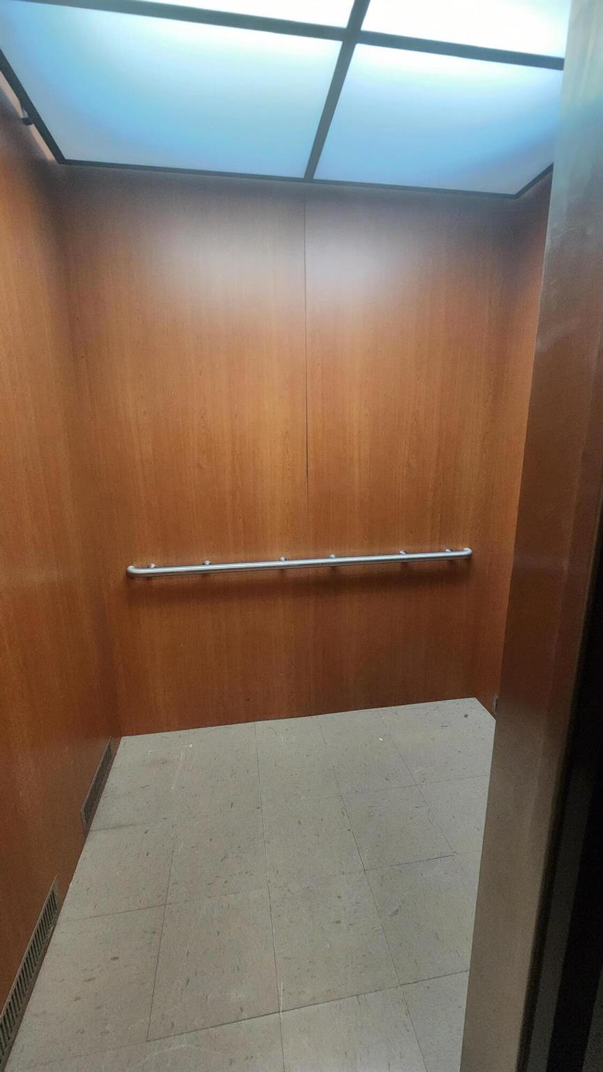 Hoggs - Commercial Sale