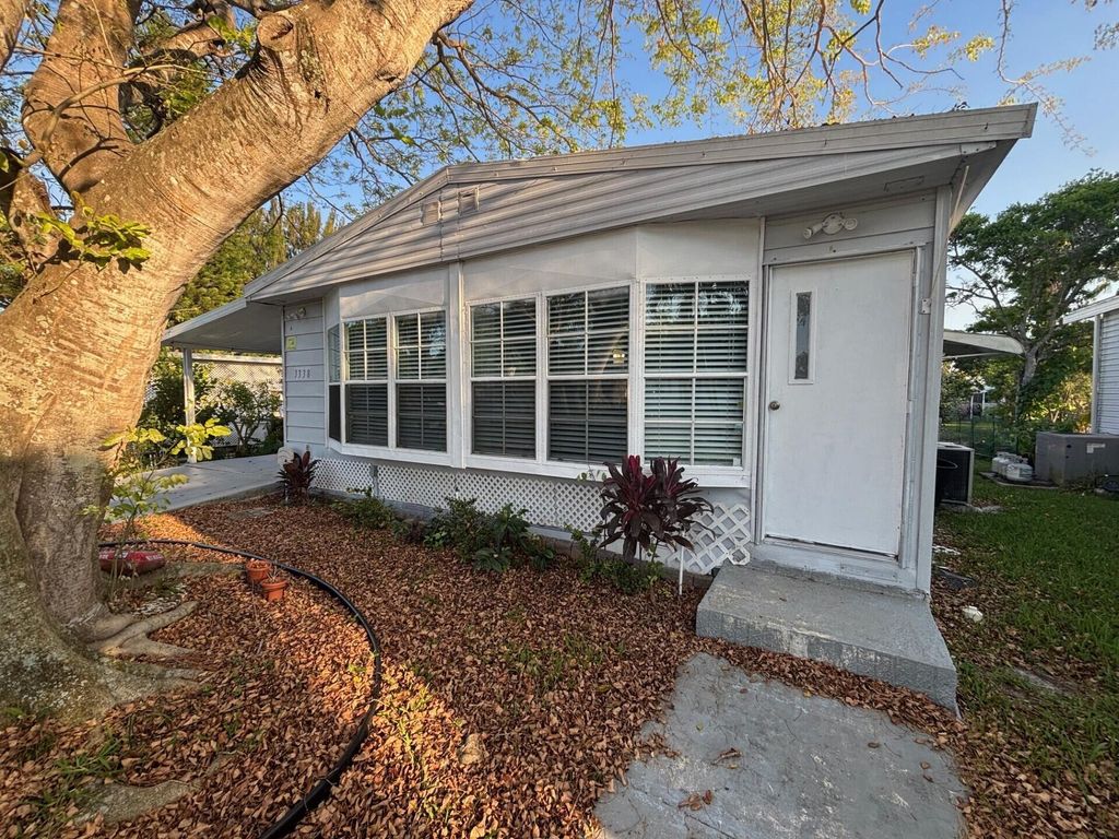Photo of 3338 NW 67th Avenue, Coconut Creek, FL 33073 (MLS # R11083874)